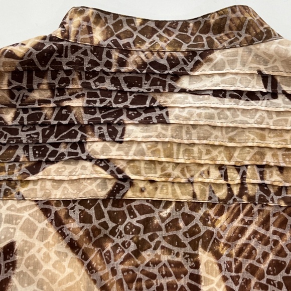 Coldwater Creek Womens Button Up Blouse V Neck Short Sleeve Tribal Print… - Picture 6 of 8